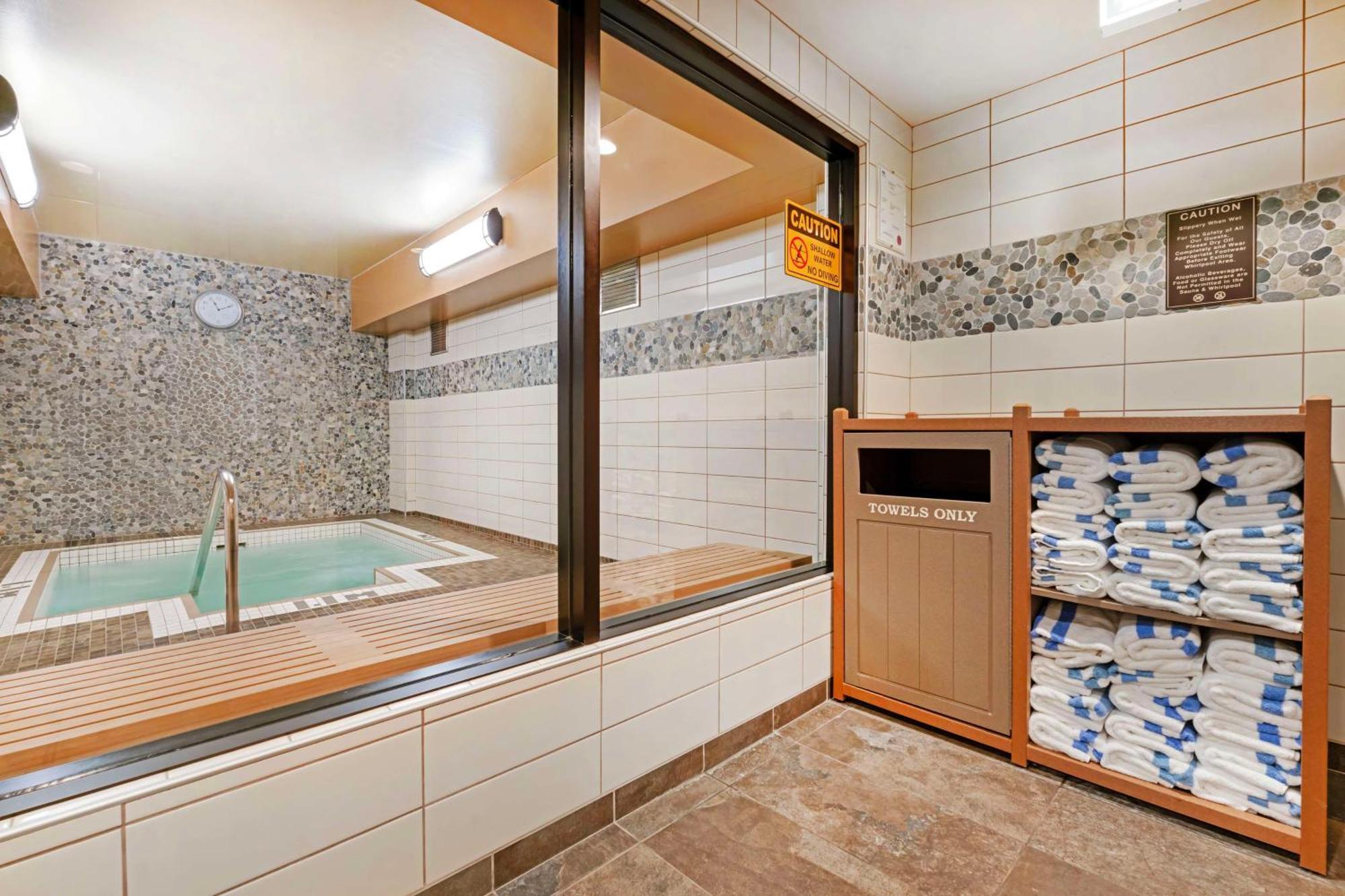 Best Western Plus Barclay Hotel Port Alberni Eksteriør bilde